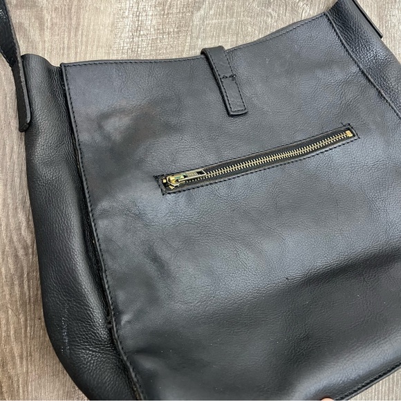 L.L. Bean Black Italian Leather Shoulder Bag - Picture 10 of 14
